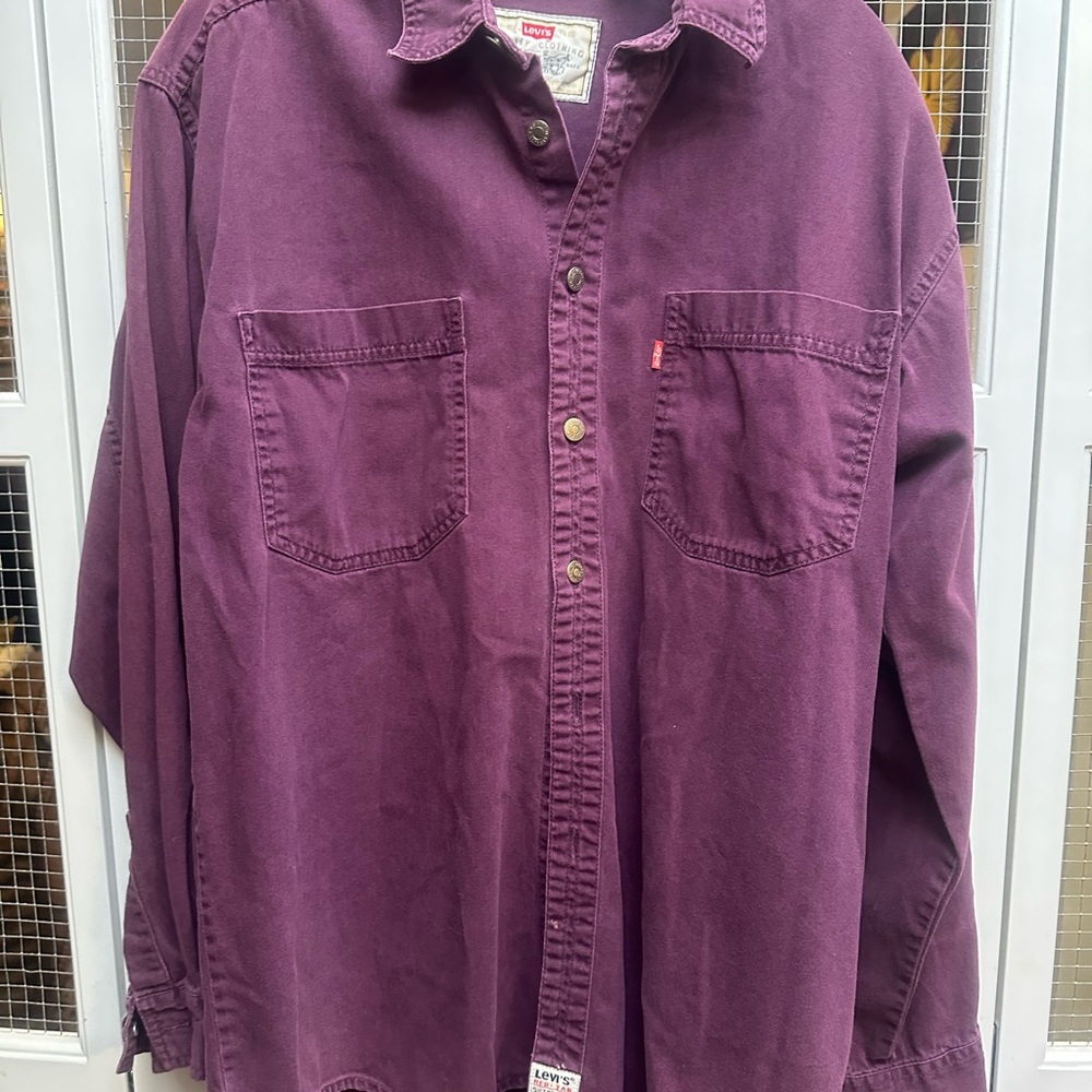 Levi's Men's Deep Purple Casual Button Down Shirt